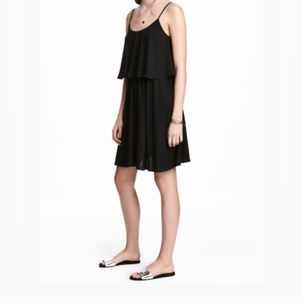 H&M Spaghetti-Strap Above Knee Length Jersey Dress in Black, Size Medium